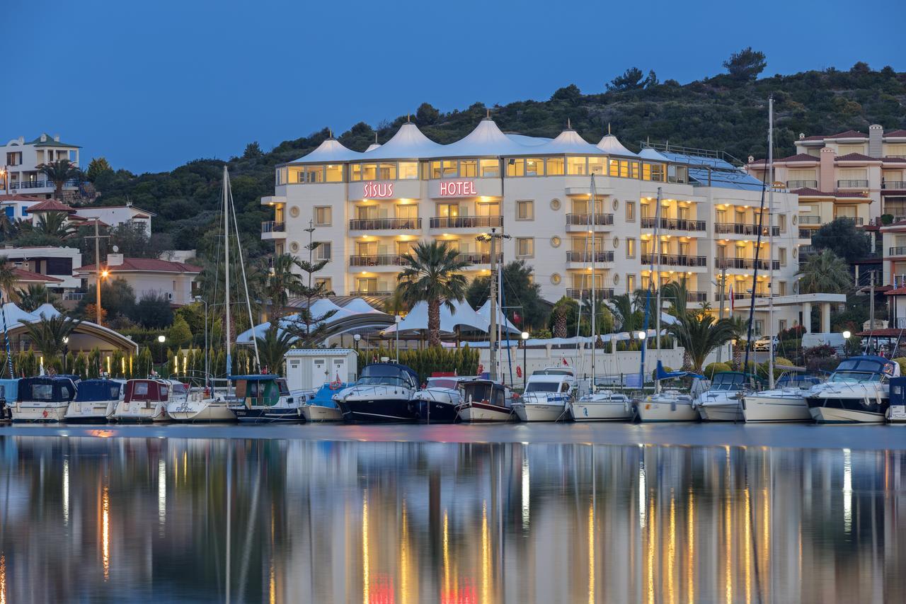 Sisus Hotel Çeşme Buitenkant foto